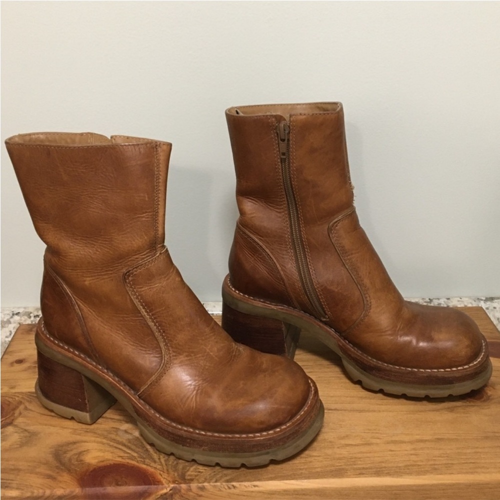 STEVE MADDEN 90’s Vintage Hott Platform Chunky Block Heel Leather Boots Size 6.5